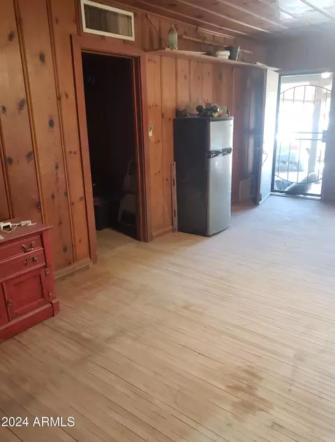 311 E Carter Rd, Phoenix, AZ 85042 photo 13
