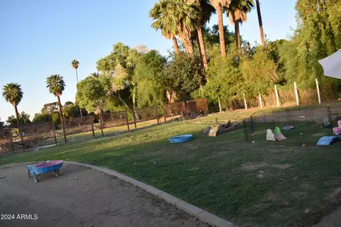 311 E Carter Rd, Phoenix, AZ 85042 photo 4