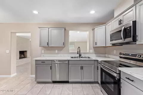 6802 N 30th Ave, Phoenix, AZ 85017 photo 10