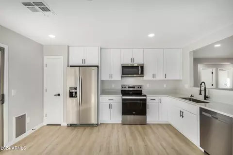 8439 E Meseto Cir, Mesa, AZ 85209 photo 9