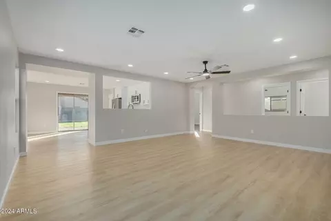 8439 E Meseto Cir, Mesa, AZ 85209 photo 5