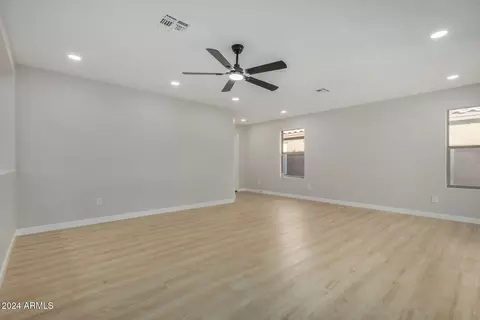 8439 E Meseto Cir, Mesa, AZ 85209 photo 4