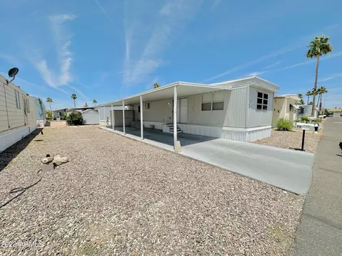 345 S 58th St #73A, Mesa, AZ 85206