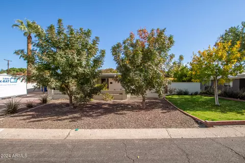 5733 N 10th Pl, Phoenix, AZ 85014