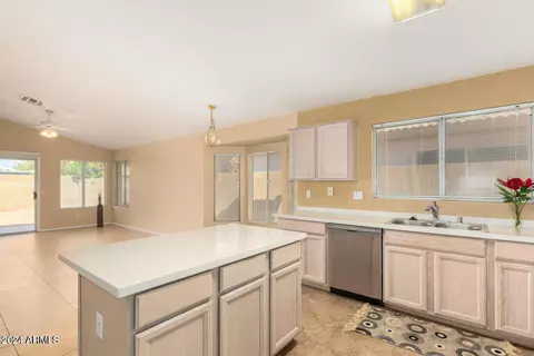 Kitchen - 2304 E Aire Libre Ave, Phoenix, AZ 85022 photo 1 of 2