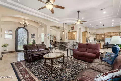 2796 E Meadowview Ct, Gilbert, AZ 85298 photo 9