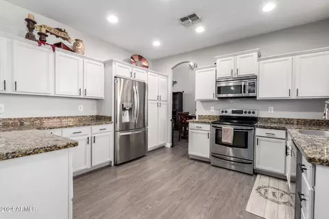 3902 E Wildhorse Dr, Gilbert, AZ 85297 photo 16