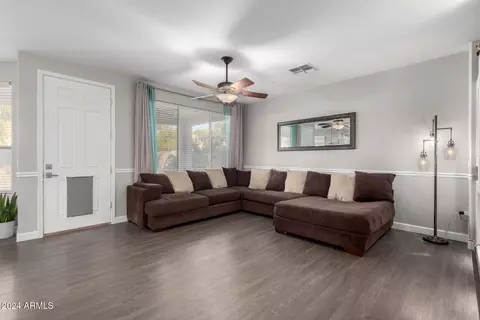 3902 E Wildhorse Dr, Gilbert, AZ 85297 photo 9