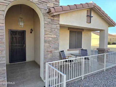 Exterior - 2101 S Meridian Rd #205, Apache Junction, AZ 85120 photo 2 of 8