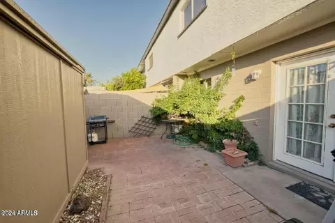 2920 E Clarendon Ave, Phoenix, AZ 85016 photo 11