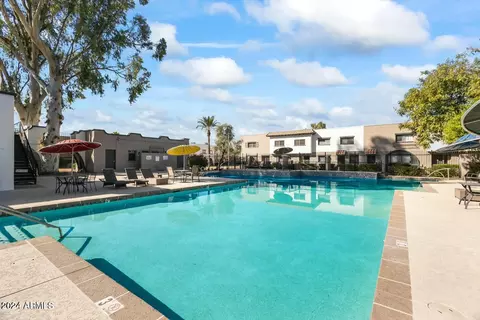 2920 E Clarendon Ave, Phoenix, AZ 85016 photo 13