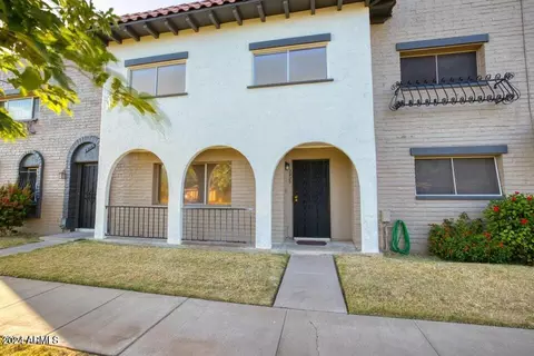 2920 E Clarendon Ave, Phoenix, AZ 85016
