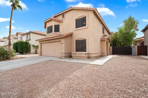 5525 W Harrison Ct, Chandler, AZ 85226