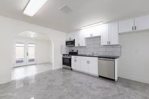 174 W 15th Ave, Apache Junction, AZ 85120 photo 9