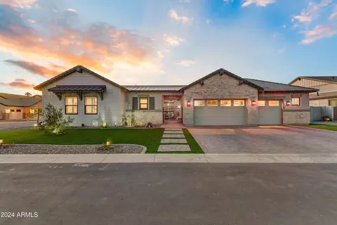 2532 N Williams St, Mesa, AZ 85203