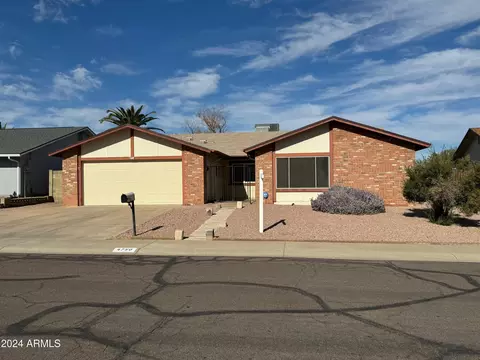 4750 E Ahwatukee Dr, Phoenix, AZ 85044