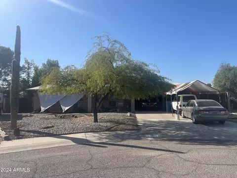 2811 E Corrine Dr, Phoenix, AZ 85032