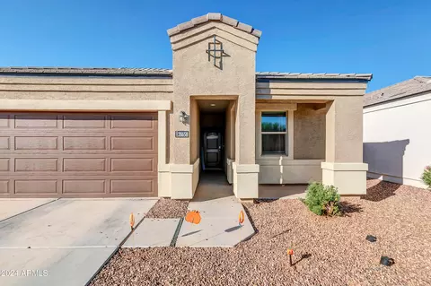 28658 N Geode Dr, San Tan Valley, AZ 85143