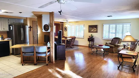 2464 N 56th St, Mesa, AZ 85215