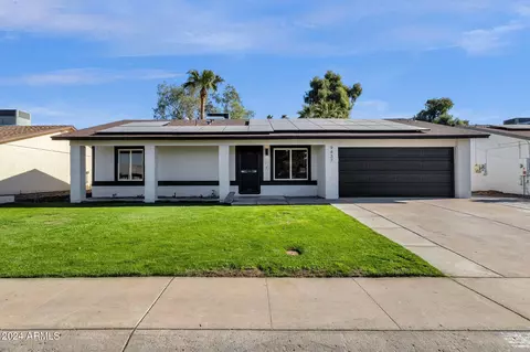 9437 N 63rd Dr, Glendale, AZ 85302