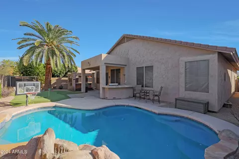 6520 W Oraibi Dr, Glendale, AZ 85308