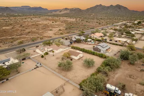 2221 E Joy Ranch Rd, Phoenix, AZ 85086 photo 6