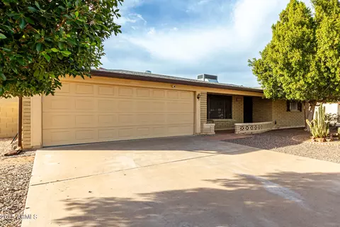 666 N 65th Pl, Mesa, AZ 85205 photo 2