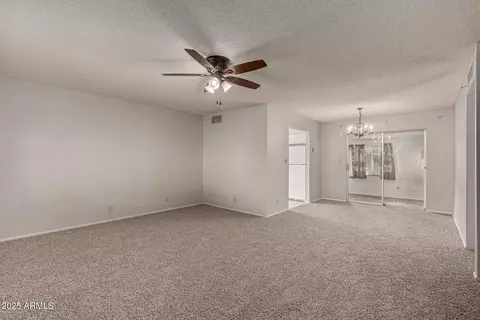 666 N 65th Pl, Mesa, AZ 85205 photo 6
