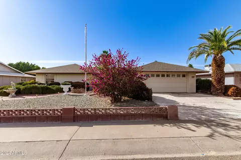 9507 W Spanish Moss Ln, Sun City, AZ 85373