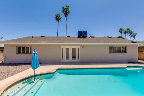 1206 E Greenway Dr, Tempe, AZ 85282 photo 3
