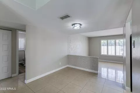 1206 E Greenway Dr, Tempe, AZ 85282 photo 13