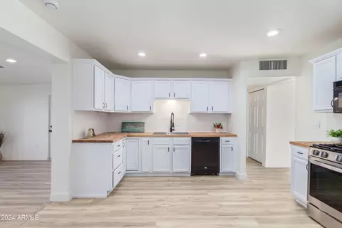 3350 W Wethersfield Rd, Phoenix, AZ 85029 photo 7