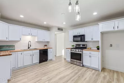 3350 W Wethersfield Rd, Phoenix, AZ 85029 photo 2