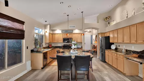 2146 Electra Ln, Phoenix, AZ 85024 photo 9