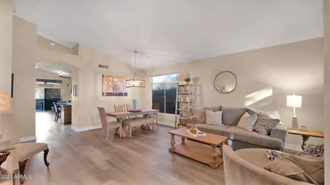 2146 Electra Ln, Phoenix, AZ 85024 photo 7