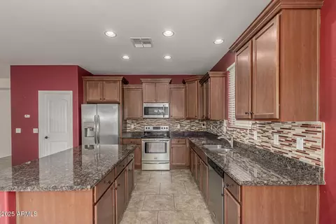 12121 W Patrick Ln, Sun City, AZ 85373