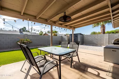 Exterior - 2161 E Gemini Dr, Tempe, AZ 85283 photo 1 of 6