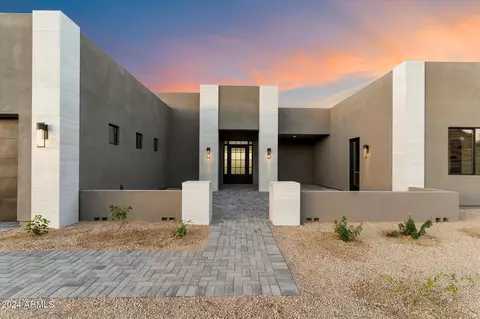 256 E Tumbleweed Dr, Phoenix, AZ 85085 photo 3