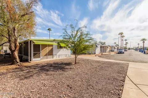 2650 W Union Hills Dr #323, Phoenix, AZ 85027