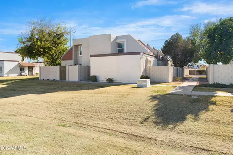 946 E Diamond Dr, Tempe, AZ 85283 photo 28