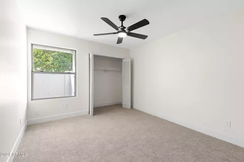 946 E Diamond Dr, Tempe, AZ 85283 photo 9