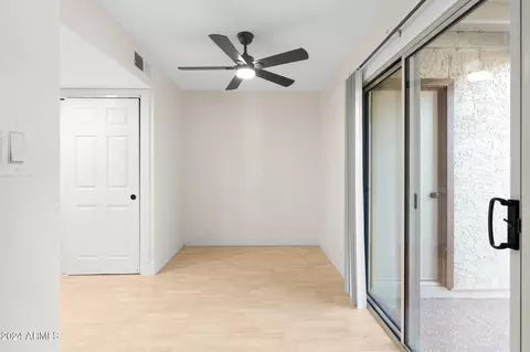 946 E Diamond Dr, Tempe, AZ 85283 photo 6
