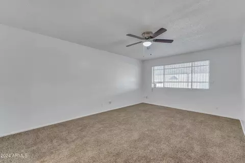 2308 E Chipman Rd, Phoenix, AZ 85040 photo 10