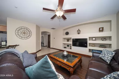 3612 E Powell Way, Gilbert, AZ 85298 photo 2