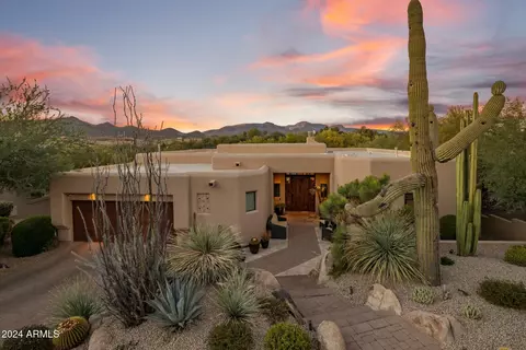 5622 E Sugarloaf Trl, Cave Creek, AZ 85331