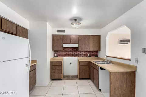 3151 N 78th Ave, Phoenix, AZ 85033 photo 14