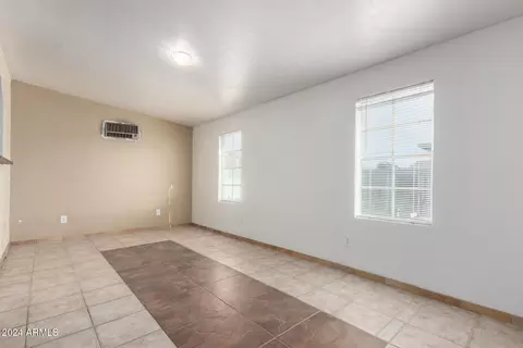 3151 N 78th Ave, Phoenix, AZ 85033 photo 11