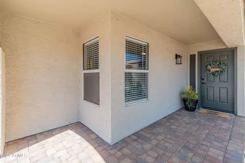 Exterior - 3938 E Morrow Dr, Phoenix, AZ 85050 photo 2 of 5