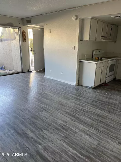 2652 N 43rd Ave #C, Phoenix, AZ 85009