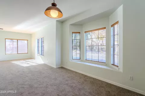7019 S Golfside Ln, Phoenix, AZ 85042 photo 6